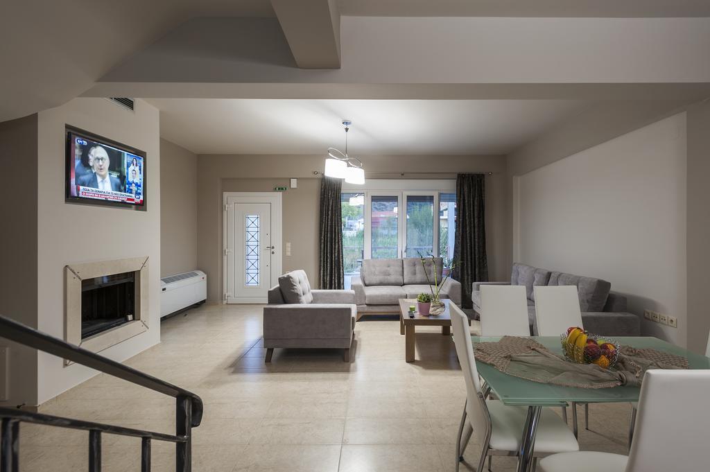4 Seasons Villas Plataria Oda fotoğraf