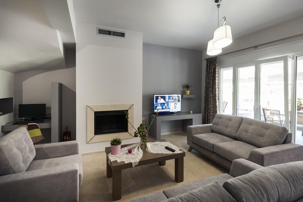 4 Seasons Villas Plataria Oda fotoğraf